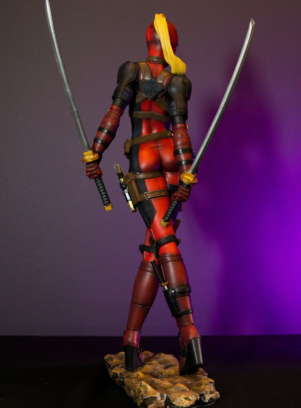 Lady Deadpool - Marvel Comics | 1:4 Scale Stock Sale Figure